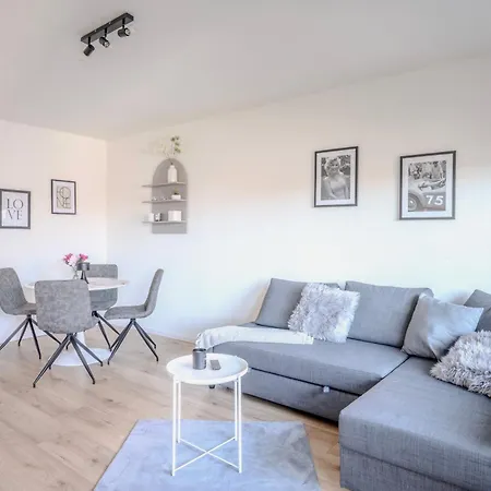 Διαμέρισμα Primeloft Wurmbergblick - Balkon - Modern & Zentral - Bis 4 Pers - Mit Boxspringbett & Parkplatz Braunlage